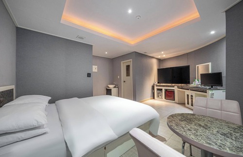 Sang-dong Hotel | Bucheon Alps