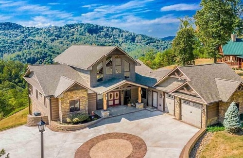 Gatlinburg - Pigeon Forge House | Buckhaven on Thunder Mountain in Sevier County