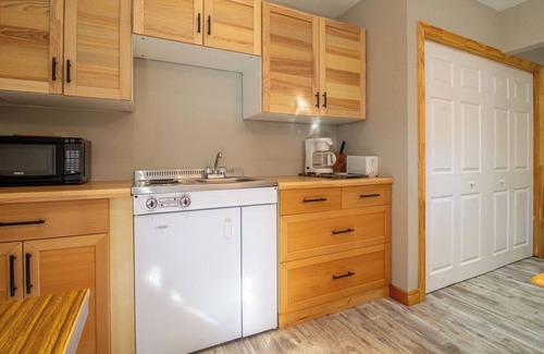 Trent Lakes Cottage | Buckhorn's Angelfire Marsh View
