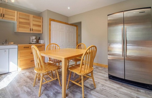 Trent Lakes Cottage | Buckhorn's Angelfire Marsh View