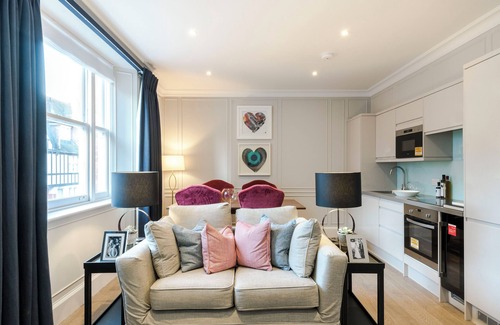 Knightsbridge Apartment | Buckingham & Lloyds Knightsbridge