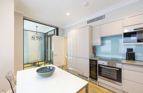 Knightsbridge Apartment | Buckingham & Lloyds Knightsbridge