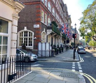 Belgravia Apartment | Buckingham Palace View Apartment