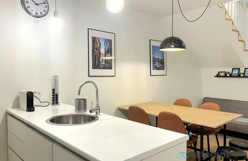 Centro / Baixa Apartment | BUCKS4 Fantastic 1BD + 1 Triplex next to Ribeira