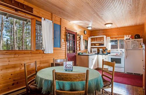 Three Lakes House | Bucky's PineIsle Retreat