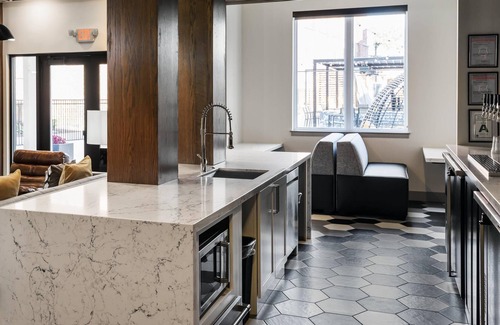 Soulard Apartment | Bud Brewery + Eats | Pool & Gym | Zencity