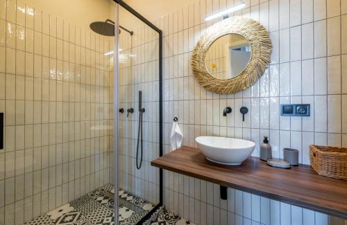 Erzsebetvaros Apartment | Budapest Central Artpark Suites