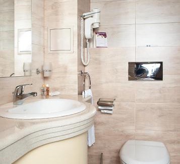 Sofia City Center Hotel | Budapest Hotel - Free Parking