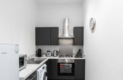 Brierley Hill Apartment | Budget 1BED in Dudley
