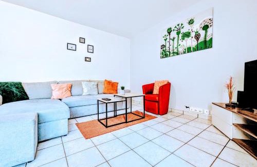 Mantes-la-Jolie Apartment | Budget and spacious apart with terrace