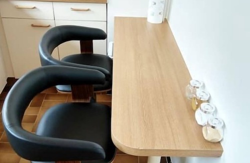 Saint-Denis Apartment | Budget apart with parking and balcony