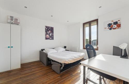Charleville-Mezieres Apartment | Budget appart avec parking au centre-ville