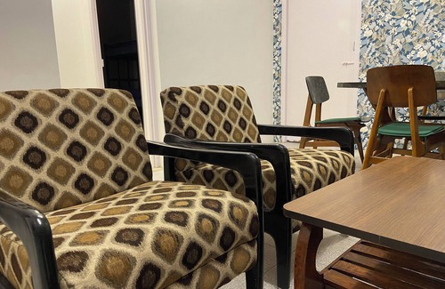 Bengaluru House | Budget-friendly Backpacker's Inn, Dorm-style Co-living in Central Bangalore