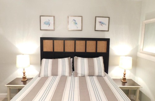Gulf Shores House | Budget Friendly Condo Perfect for a Romantic Getaway within Walking Distance to the Beach!