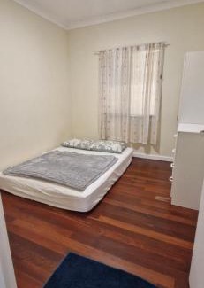Nulsen House | Budget Friendly Couple Room Esperance