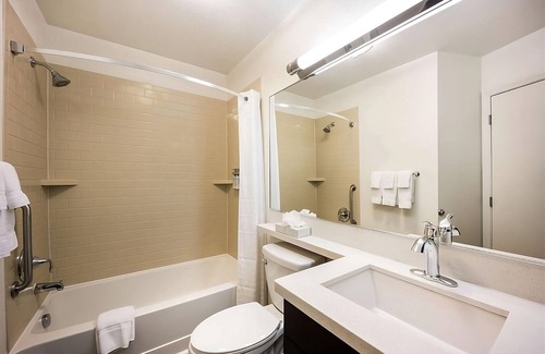 Morris Plains Hotel | Budget Friendly Option: 3 1BR Suites w/Full Kitchen Ideal for Visiting NYC