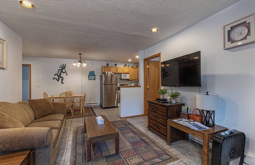 Purgatory Condo | Budget-Friendly Purgatory Condo, Steps to Lift, Hot Tub, w/Pool & Gym Access