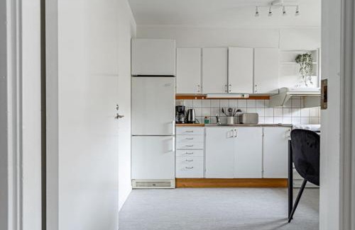 Katarina-Sofia Apartment | Budget-friendly studio on Södermalm, construction work