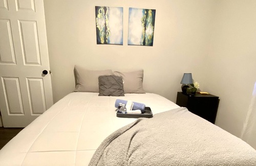 Little Rock House | Budget Friendly Stylish Townhome under 5mins from UAMS/AR Children's