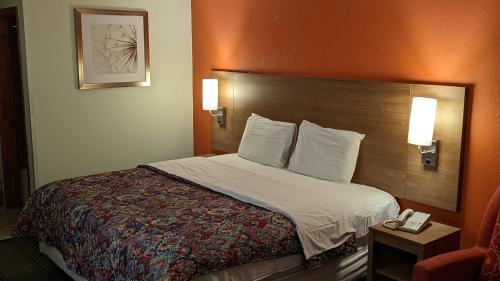 Henderson Hotel | Budget Host Inn