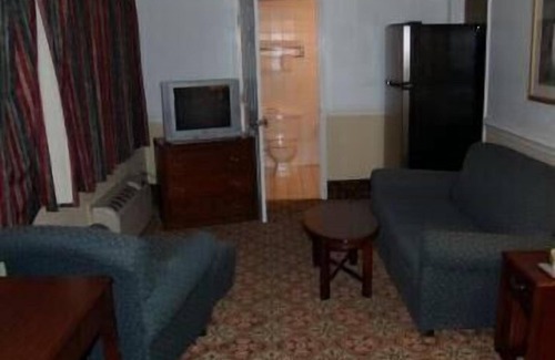 Claypool Hill Hotel | Budget Inn of Claypool Hill