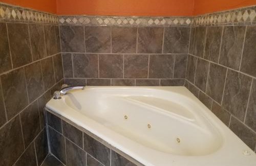 Chickasha Hotel | Budget Inn