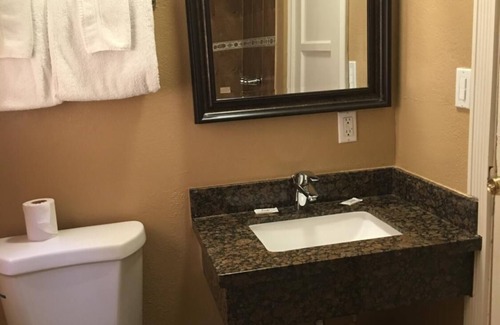 Lawndale Hotel | Budget Inn