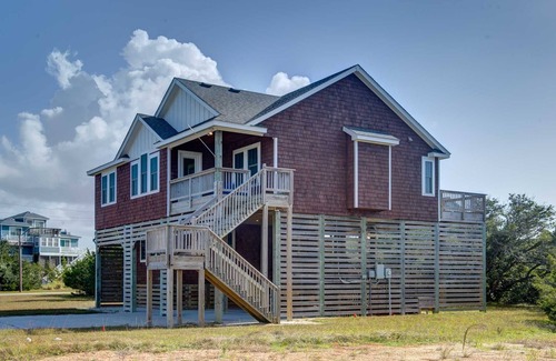 Kinnakeet Shores House | Budget Modern 1 BRM/1 bath