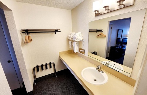 Heyburn Hotel | Budget Motel