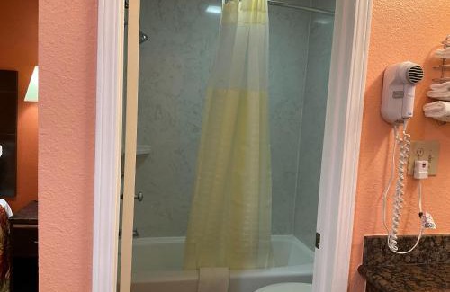 Old Mountain View Hotel | Budget Motel