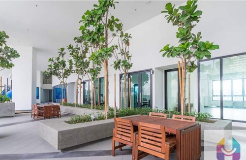 Shah Alam Condo | ❤️Budget Retreat at Central, I-City❤️Free Wifi