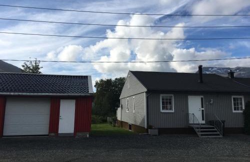 Harstad House | Budget room on the way to Lofoten