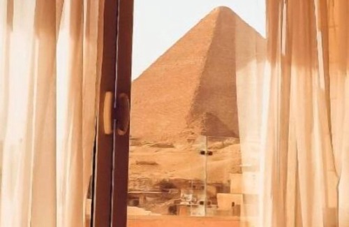 Old Cairo Apartment | Budget Single Room
