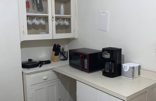 Charlton Heights House | Budget Spacious townhome with Gigabit Internet