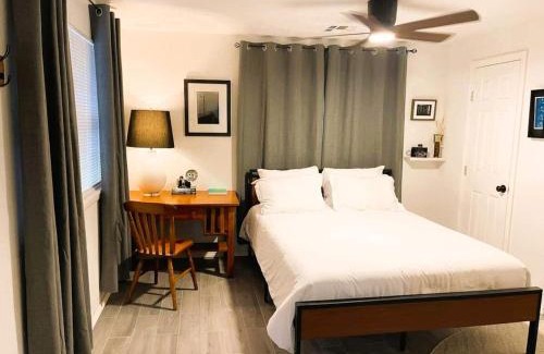 Central Oklahoma City House | Budget Studio Rainfall Shower Pet-friendly #c2