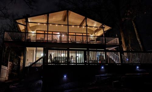 Gatlinburg - Pigeon Forge House | Buena Vista Getaway by American Patriot Getaways