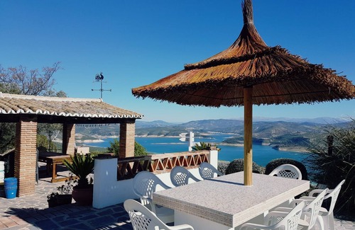 Rute Apartment | Buenavista 1 Apartment Overlooking Lake Iznajar and Swimming Pool