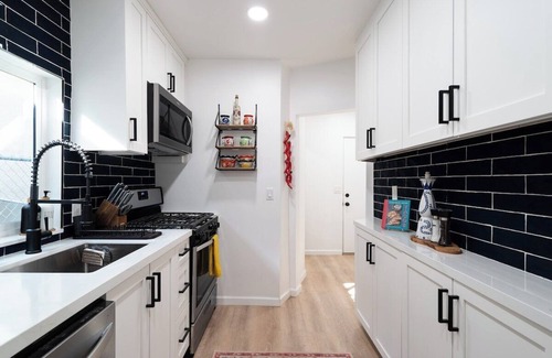 Logan Heights House | * Bueno Bueno Casita */7 min to Downtown/4 Bdr