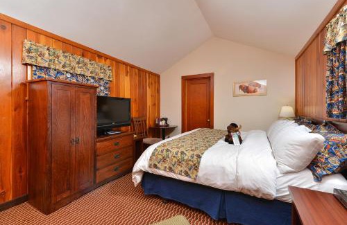 Cody Hotel | Buffalo Bill Cabin Village
