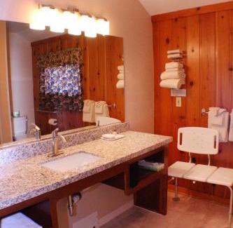 Cody Hotel | Buffalo Bill Cabin Village
