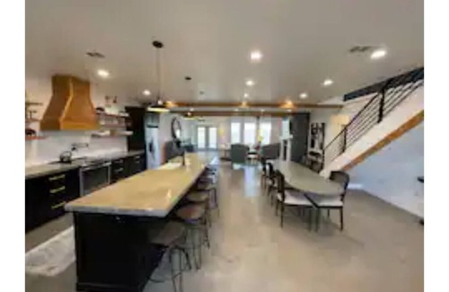 Canyon House | Buffalo Bunk House | Hot-tub | Firepit | Near Palo Duro Canyon | Pets welcome