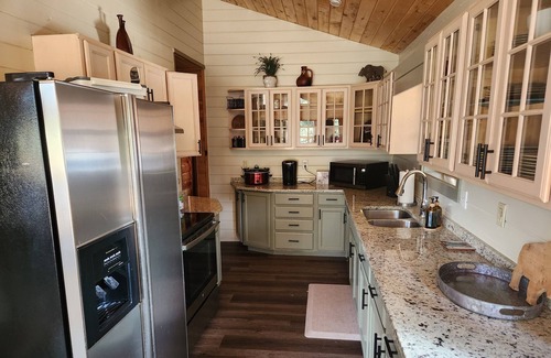 Ruidoso Cabin | Buffalo Lodge, a luxury cabin in the tall lines. Minutes from downtown Ruidoso