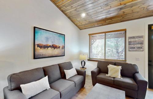 Torreon House | Buffalo Pines Getaway