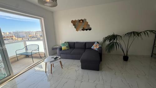 Bugibba Apartment | Bugibba modern spacious 2 bedroom apartment with parking
