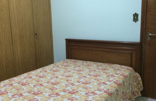 Gonzaga Apartment | Building in front of Praia do Gonzaga in Santos, between channels 2 and 3.