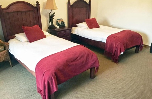 Wolmaransstad Hotel | Buisfontein Safari Lodge