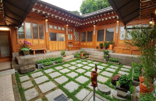 Samcheong-dong House | Bukchon Sosunjae Guesthouse