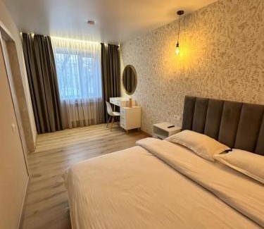 Pavlodar Apartment | Bukhar Zhyrau 355 Str by StayInn