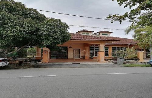 Bukit Baru House | Bukit Baru Homestay