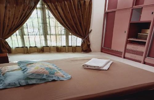 Bukit Baru House | Bukit Baru Homestay